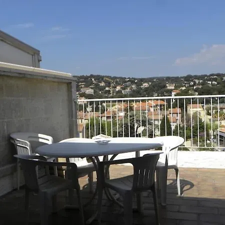 T2, Centre Village, Belle Terrasse Proche Plages * 카시스